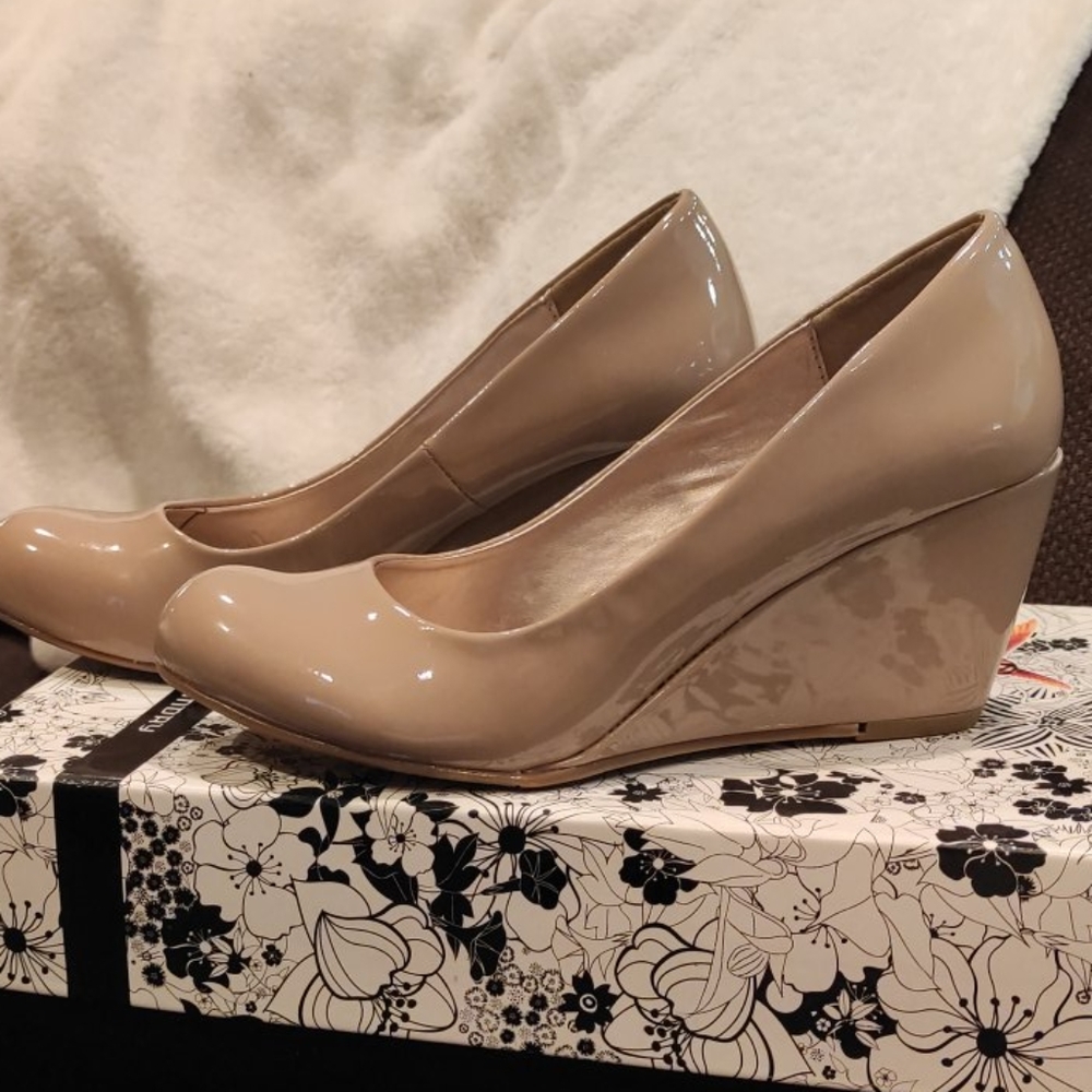 Patent Nude heels